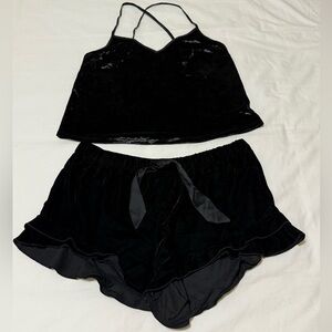 Elegant Black Women's Sleepwear Set